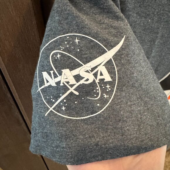 NASA Artemis I Launch Graphic Tee Gray Gildan Cotton Ladies Size L - Picture 2 of 7